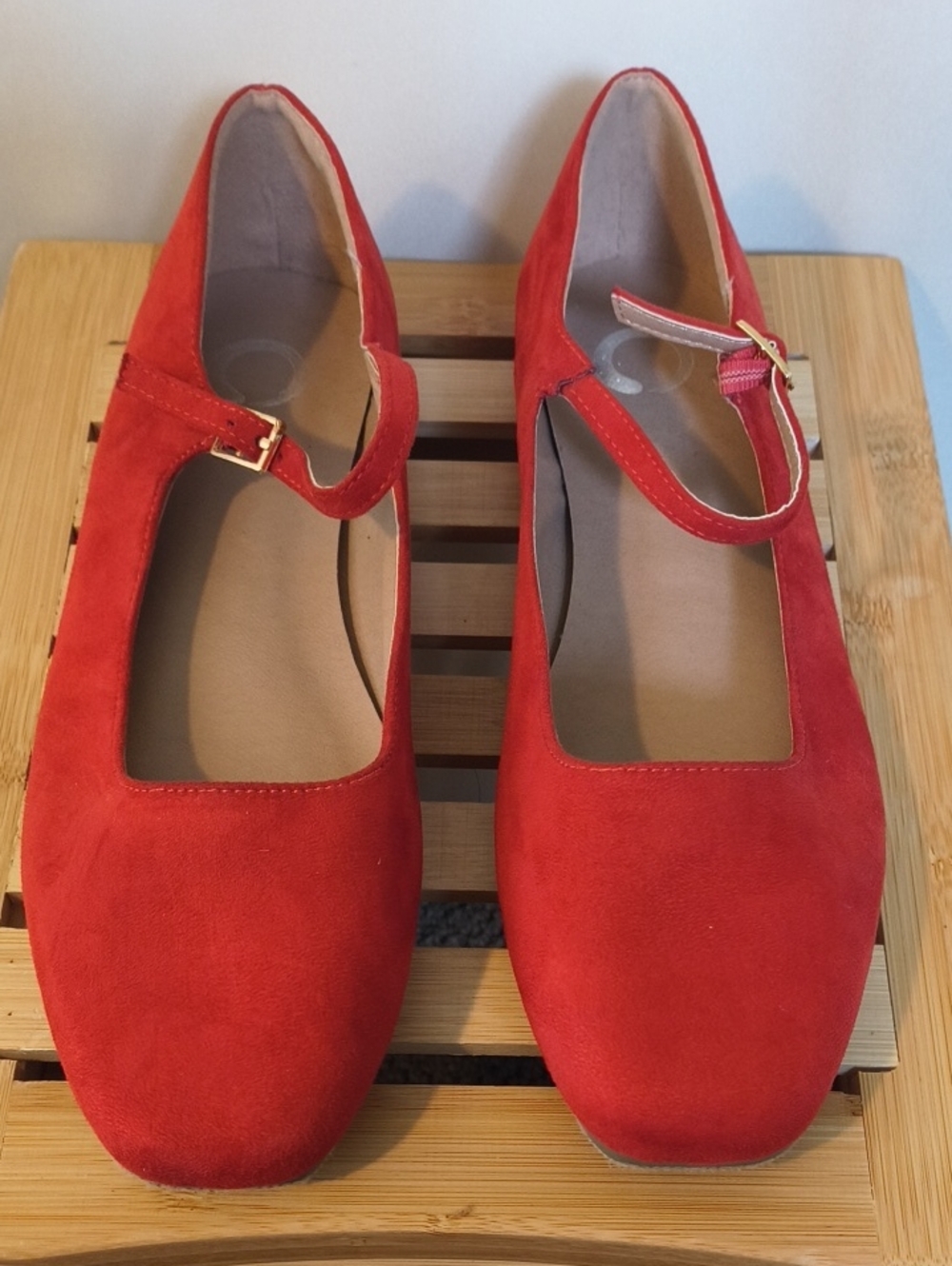 NWOT The Comfort Rust Red Mary Jane Suede Flats Size 7 1/2